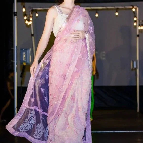 Pink Saree - Picture 3 of 6
